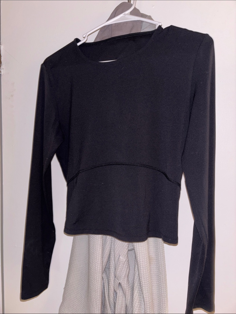 CRZ YOGA Black Long Sleeve Cropped Seam Top